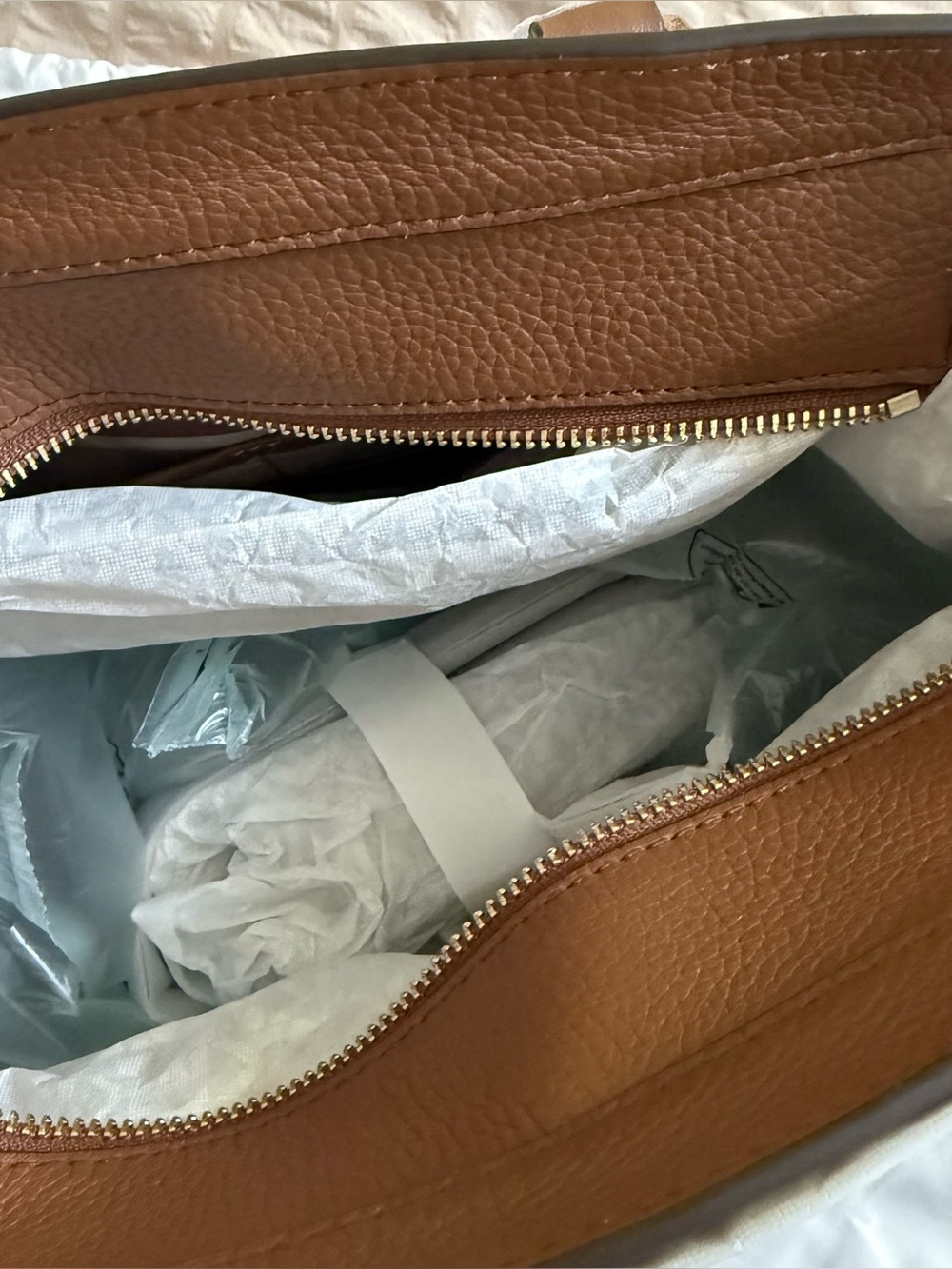 Michael Kors Large Satchel in Camel - Picture 3 of 6